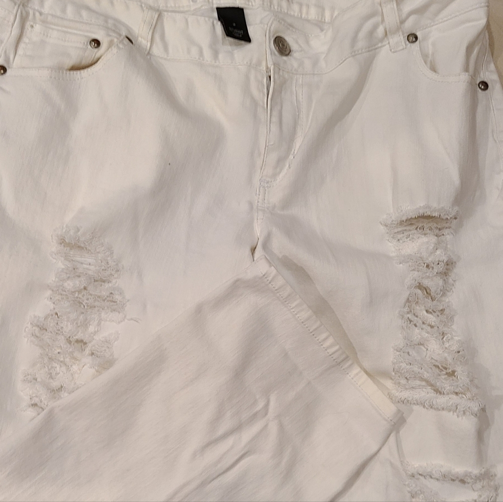 Lane Bryant White Capri Jeans 16W